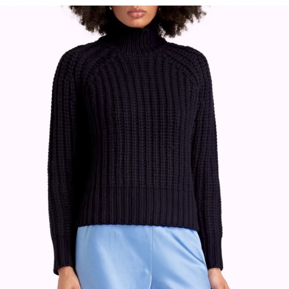 Vince chunky turtleneck wool/cashmere sweater in navy